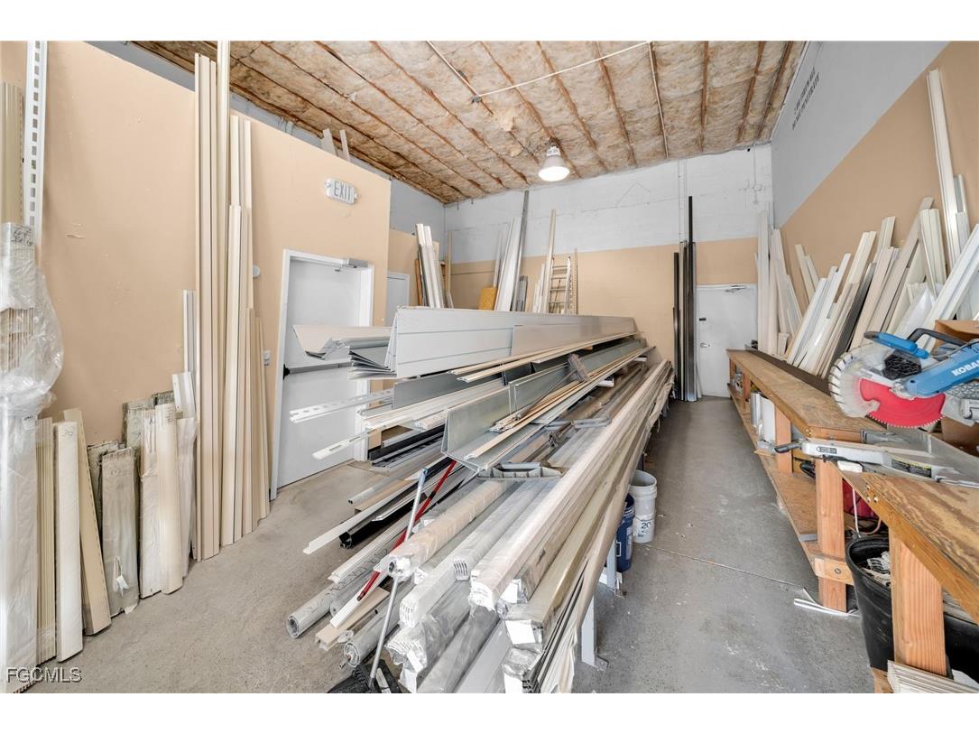 932 NE 24th Lane #9 Cape Coral 33909 2025010840 image6