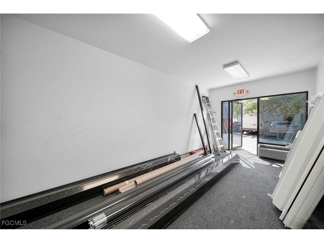 932 NE 24th Lane #9 Cape Coral 33909 2025010840 image9