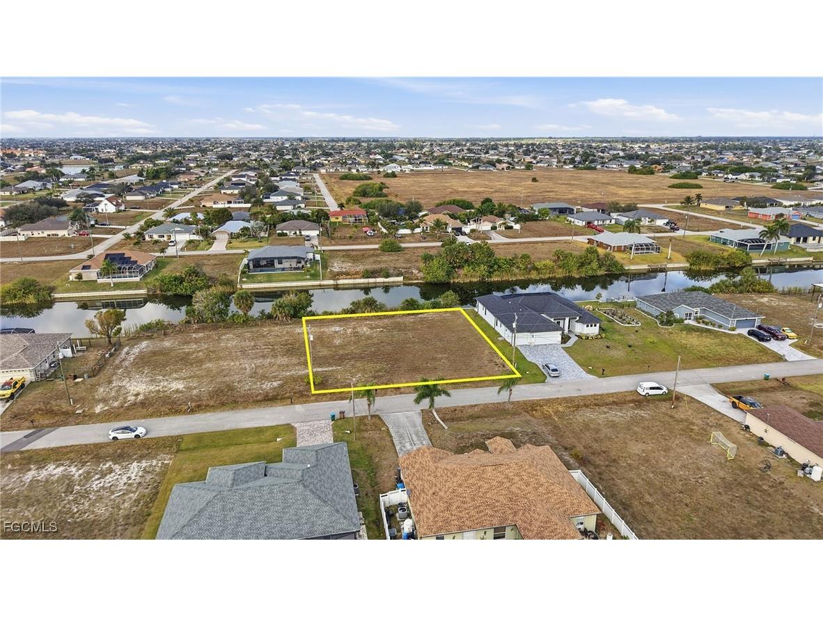 932 NW 9th Avenue Cape Coral FL 33993 2026005091 image3