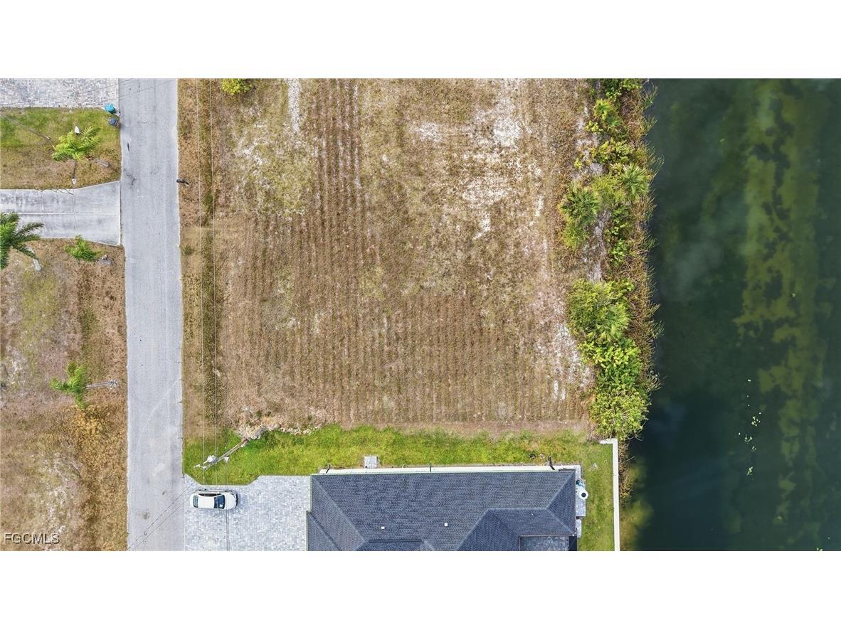 932 NW 9th Avenue Cape Coral FL 33993 2026005091 image5