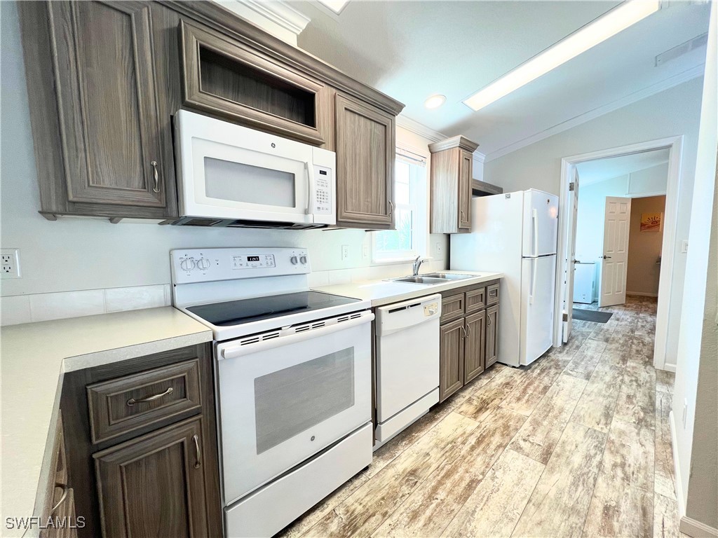 932 Palm Drive #274 Naples FL 34114 225079117 image5