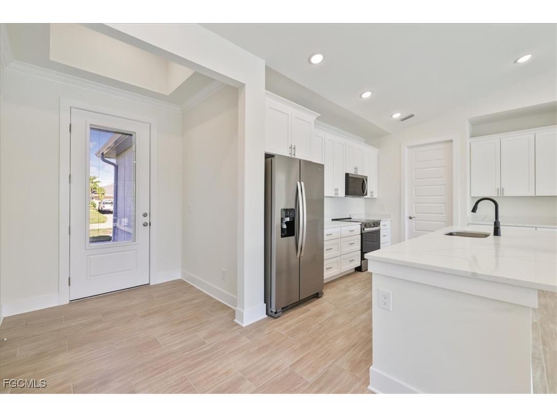 932 SW 36th Terrace Cape Coral FL 33914 2025023247 image10