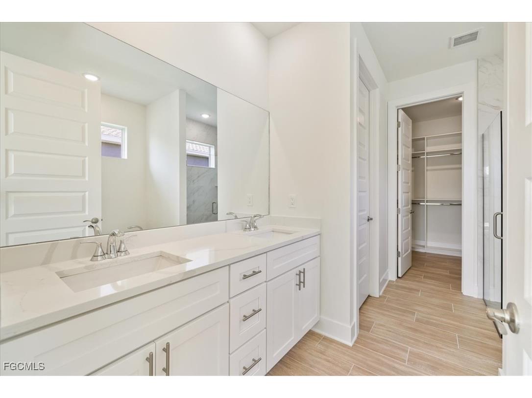 932 SW 36th Terrace Cape Coral FL 33914 2025023247 image22