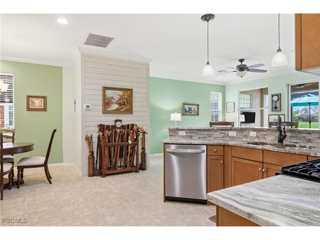 9323 Aviano Drive Fort Myers FL 33913 2025017928 image11