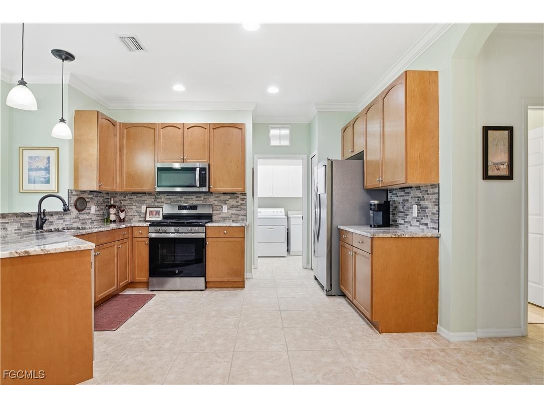 9323 Aviano Drive Fort Myers FL 33913 2025017928 image8