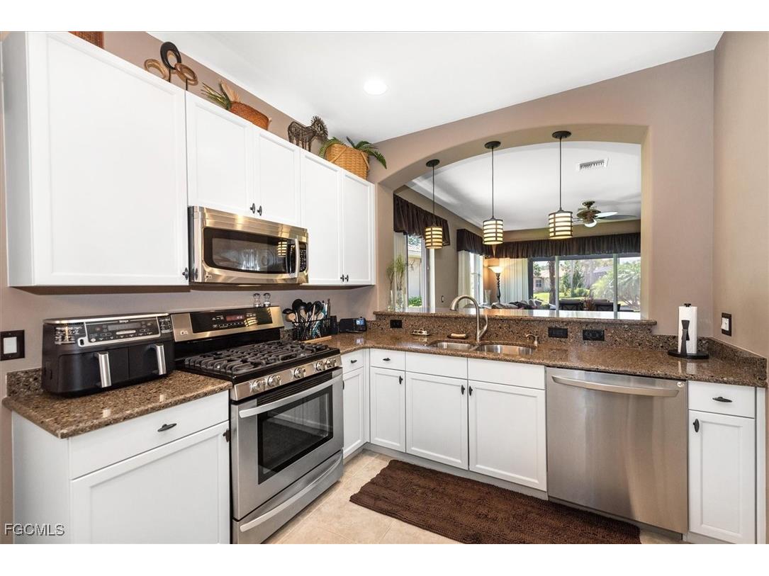 9327 Trieste Drive Fort Myers FL 33913 2025022410 image15