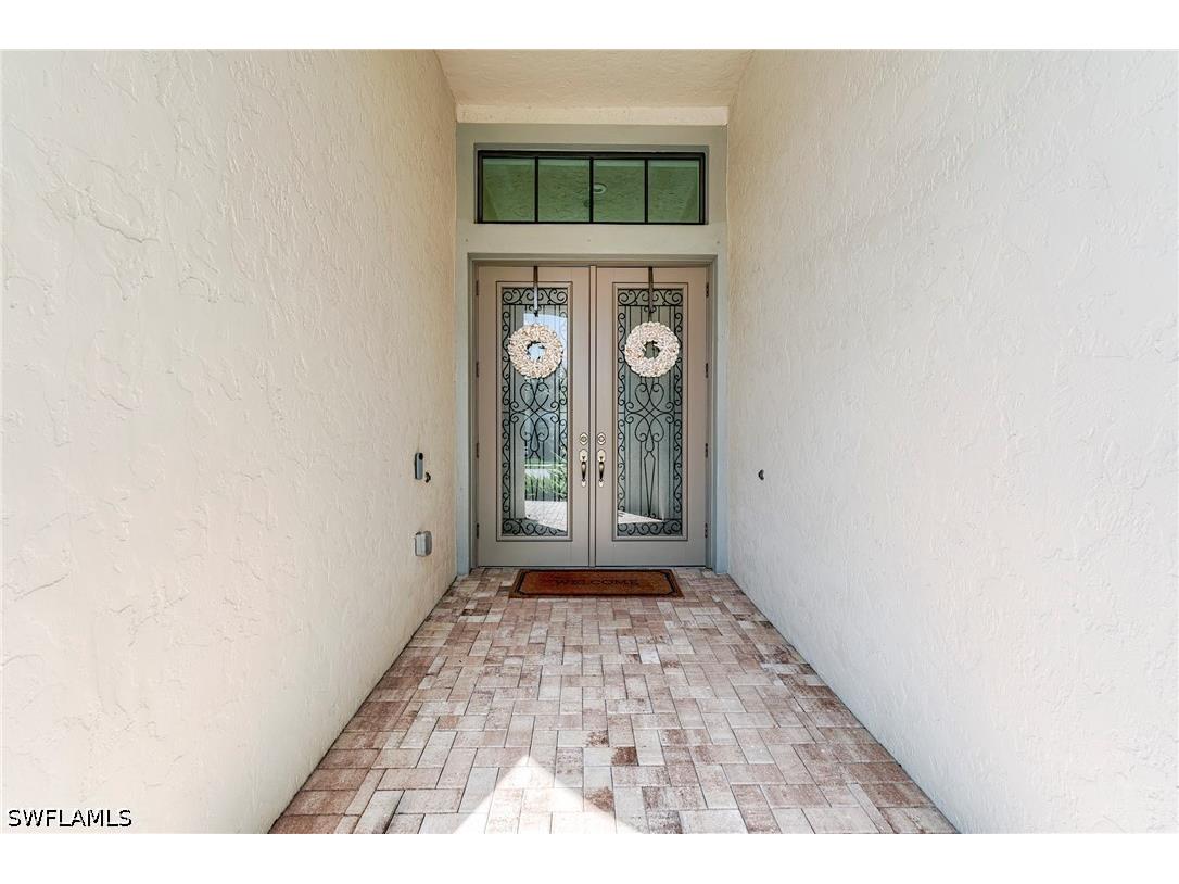 9327 Woodhurst Drive Naples FL 34120 226015564 image10