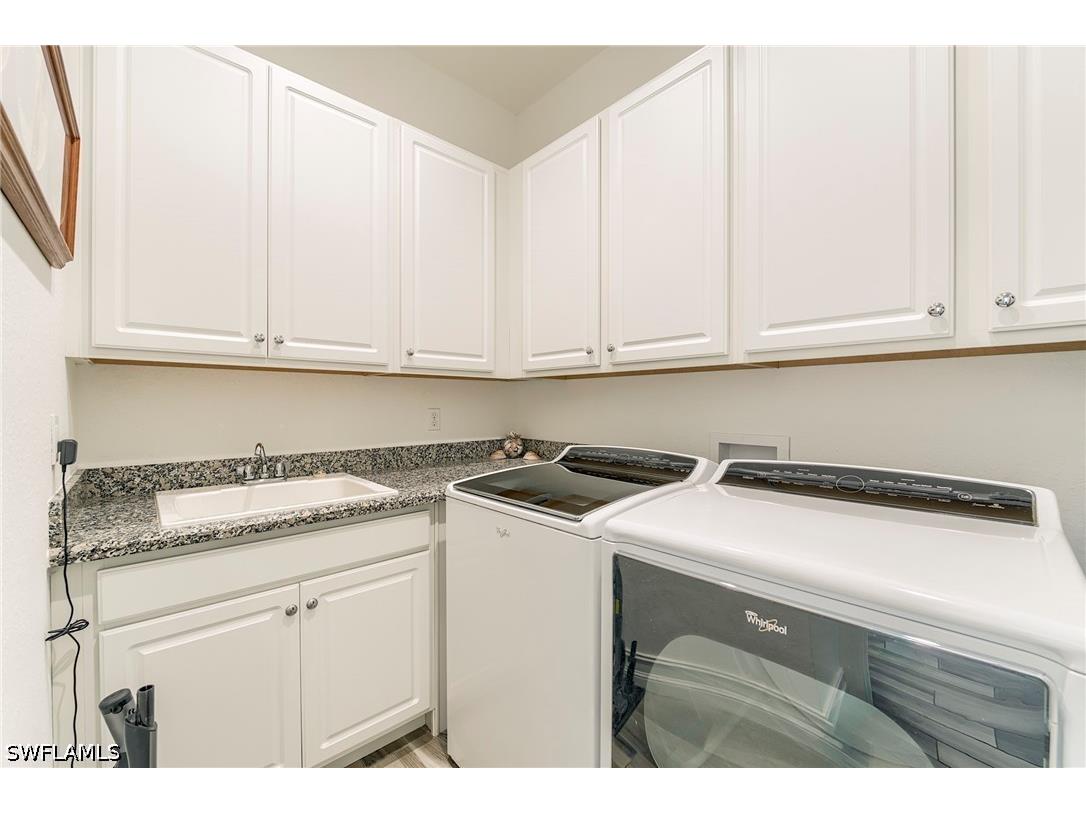 9327 Woodhurst Drive Naples FL 34120 226015564 image16