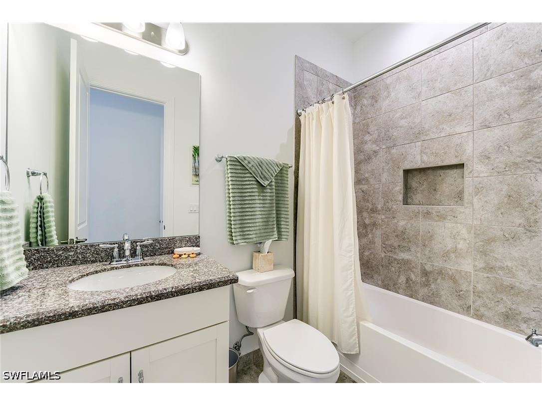 9327 Woodhurst Drive Naples FL 34120 226015564 image21