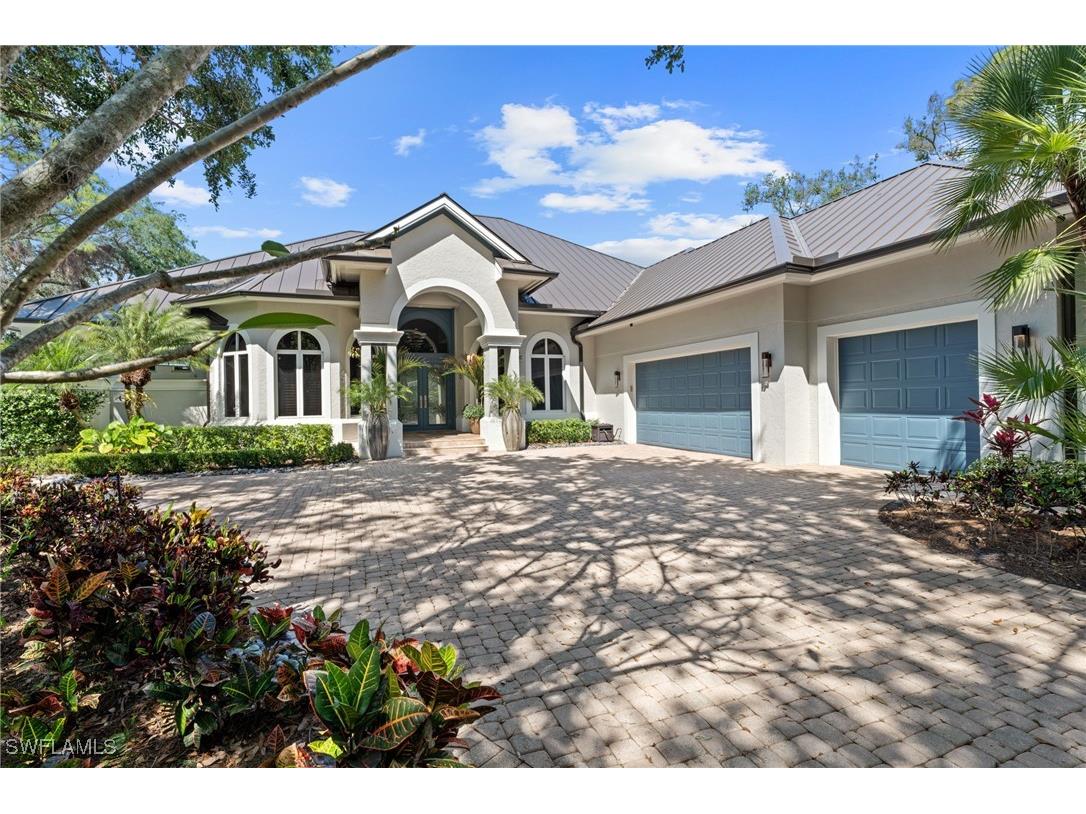 933 Barcarmil Way Naples FL 34110 225034267 image1