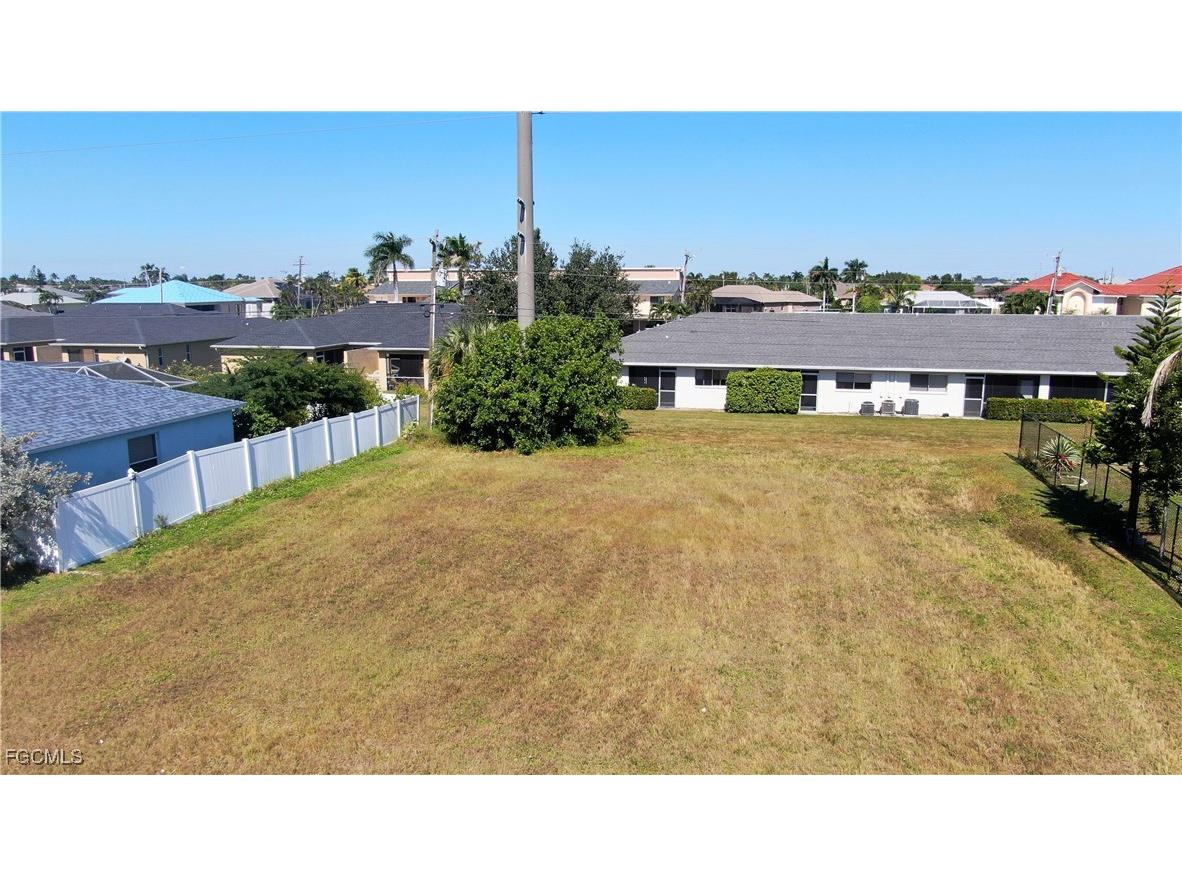 933 Cape Coral Parkway W Cape Coral FL 33914 2025022041 image1