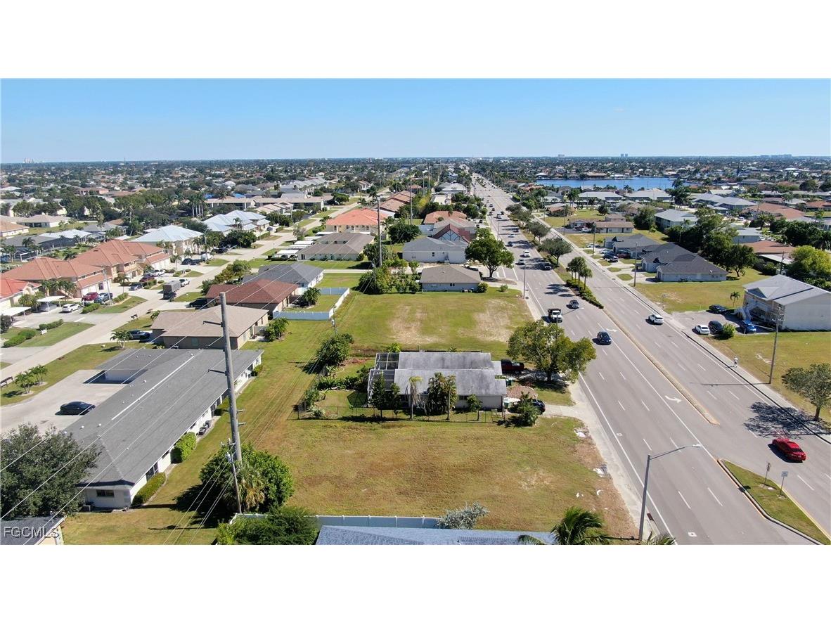933 Cape Coral Parkway W Cape Coral FL 33914 2025022041 image7