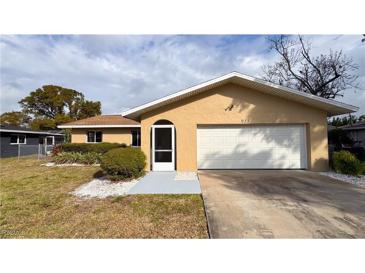 933 SE 26th Street Cape Coral FL 33904 2026004626 image1