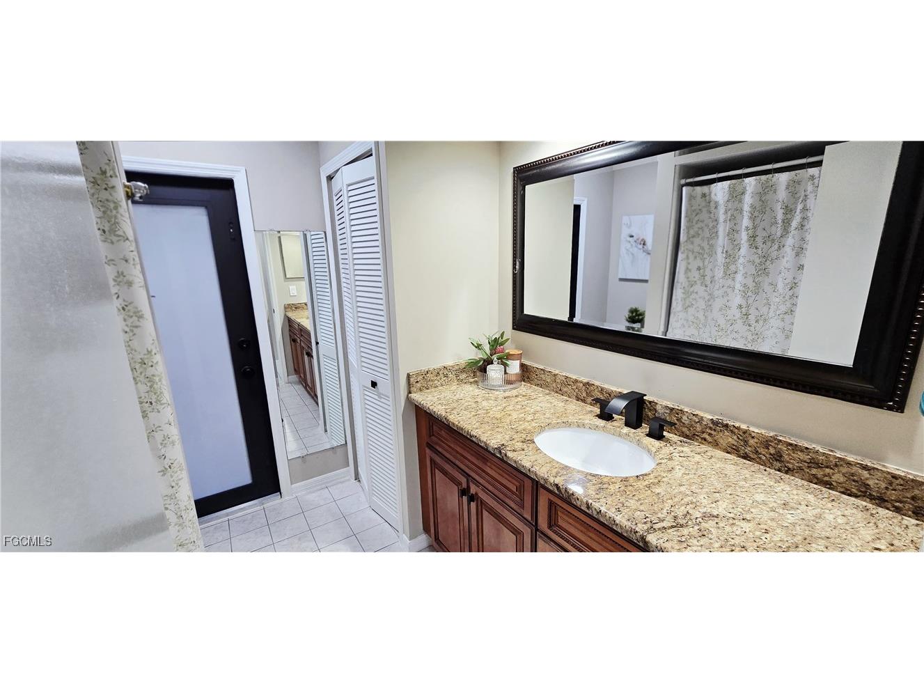 933 SW Santa Barbara Place Cape Coral FL 33991 2025000195 image12