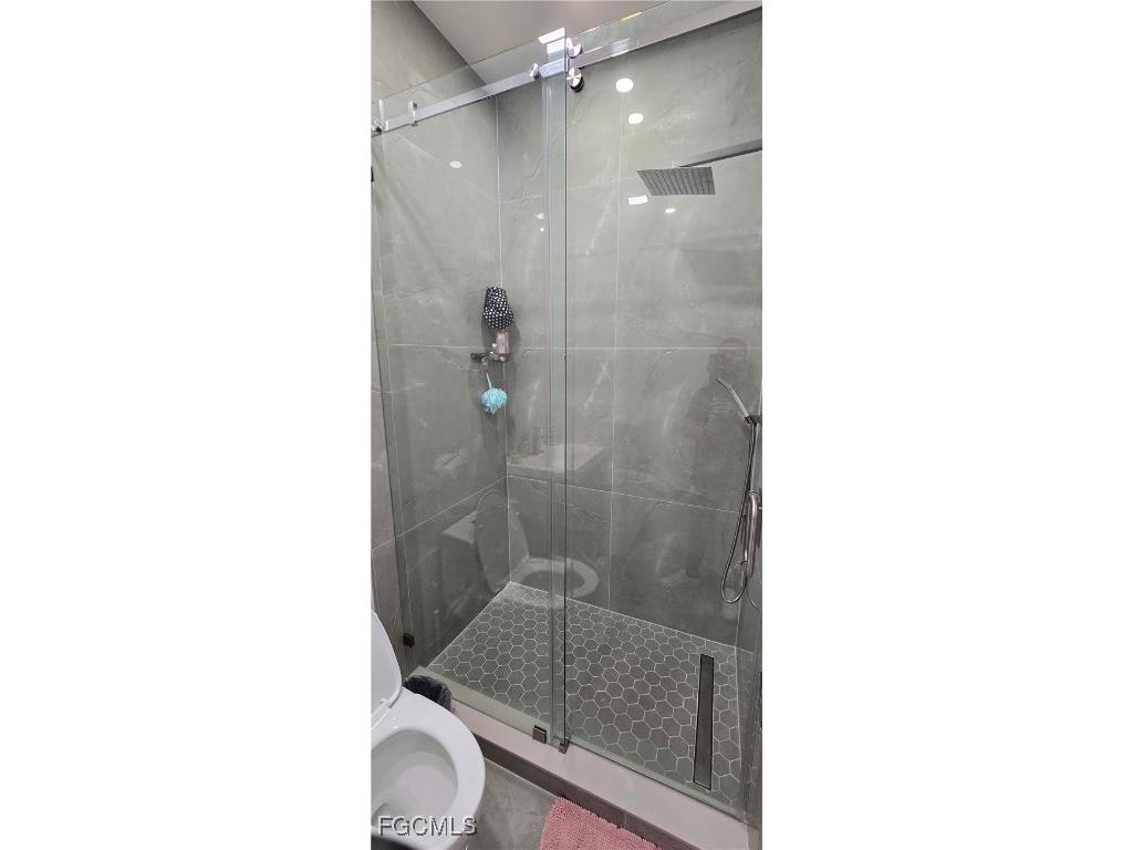 933 SW Santa Barbara Place Cape Coral FL 33991 2025000195 image19