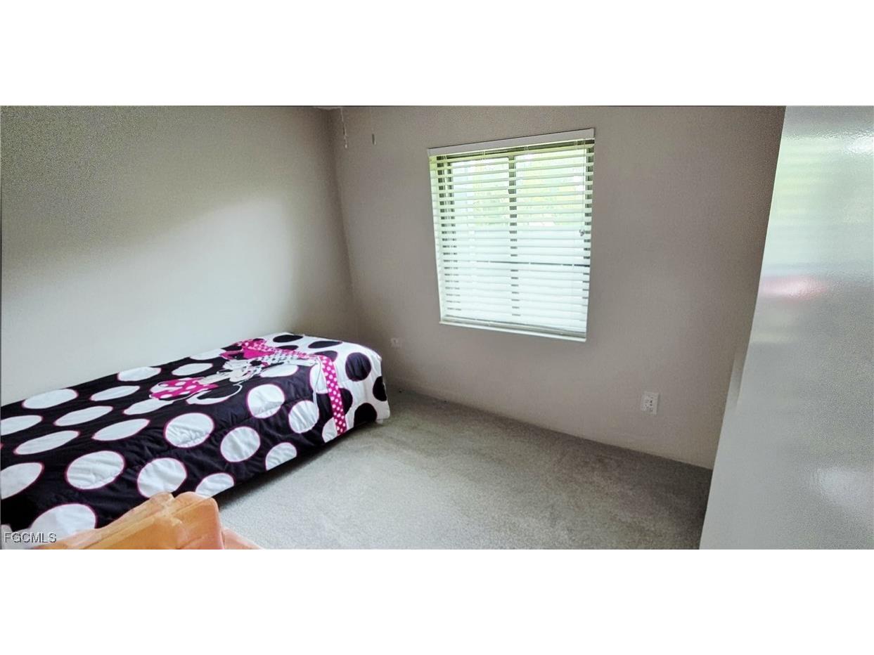 933 SW Santa Barbara Place Cape Coral FL 33991 2025000195 image27