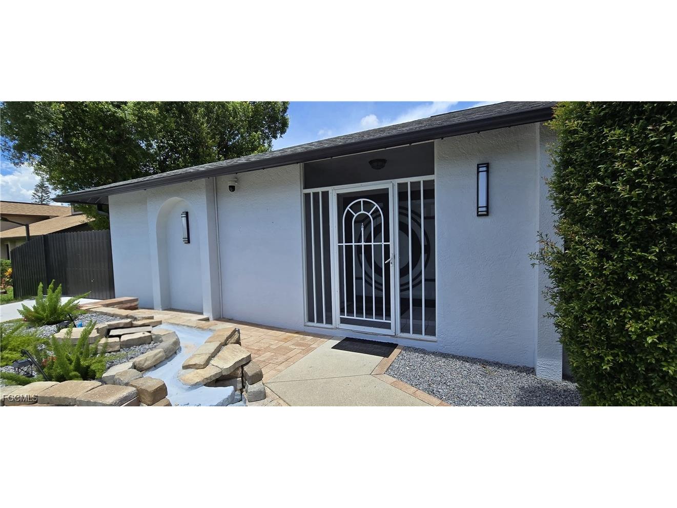 933 SW Santa Barbara Place Cape Coral FL 33991 2025000195 image8