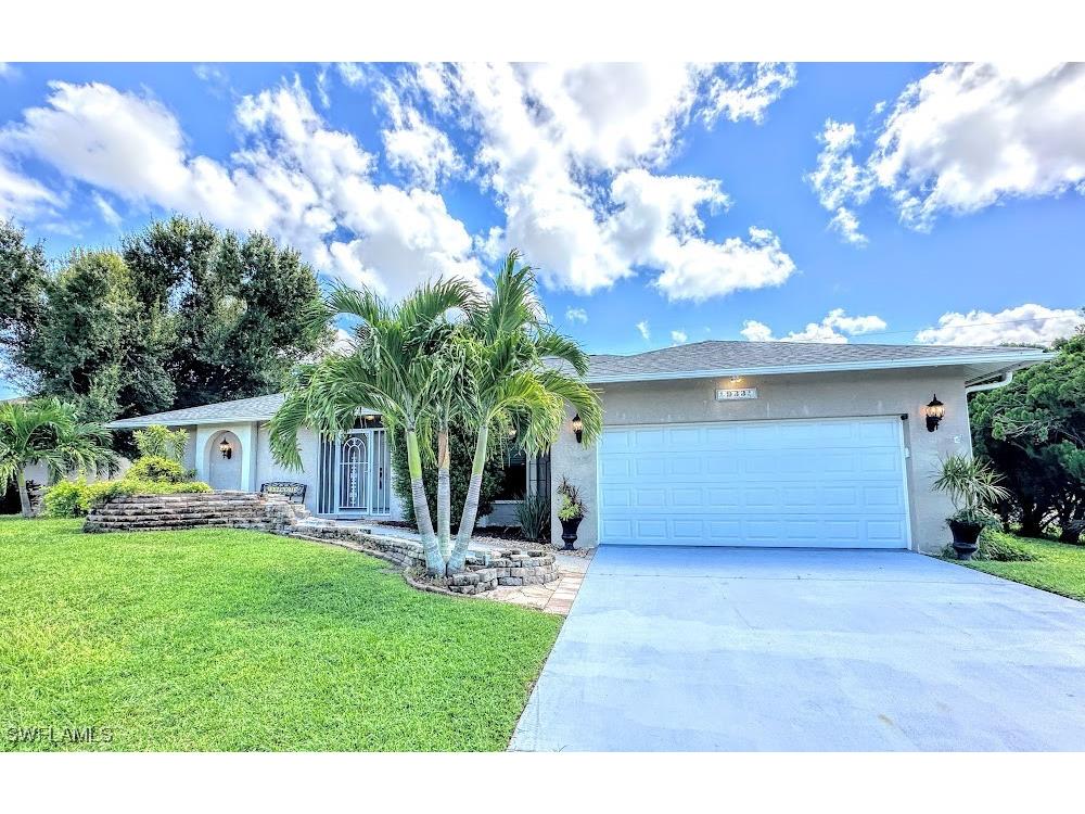 933 SW Santa Barbara Place Cape Coral FL 33991 224074477 image1