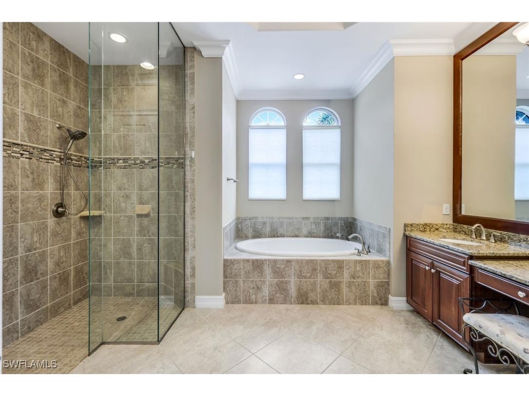 9337 Campanile Circle Naples FL 34114 225035332 image22