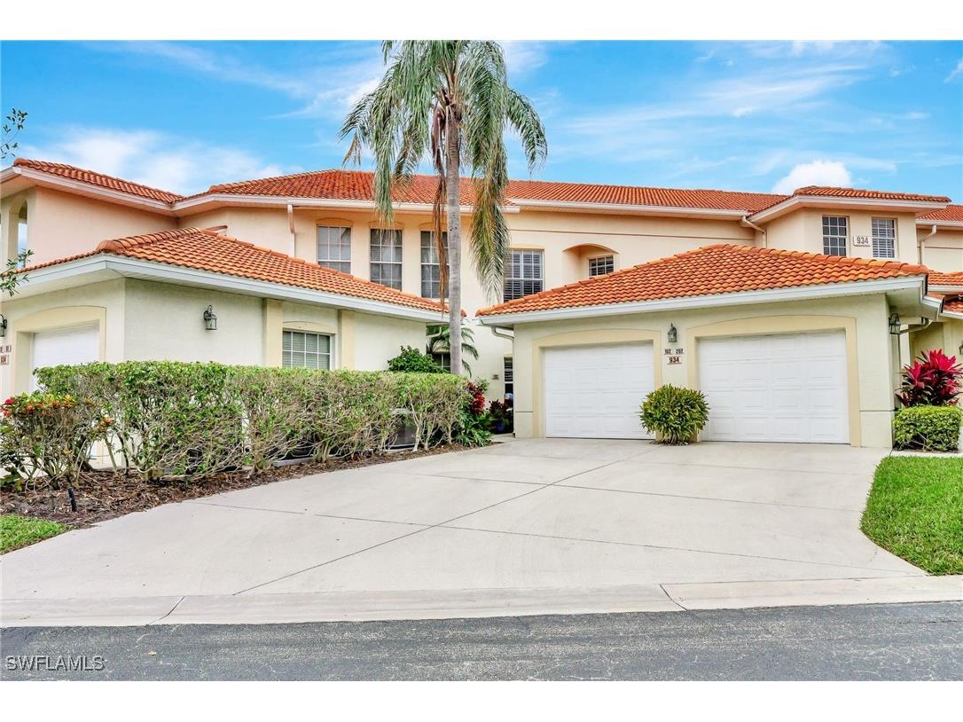 934 Egrets Run #102 Naples FL 34108 225004749 image1