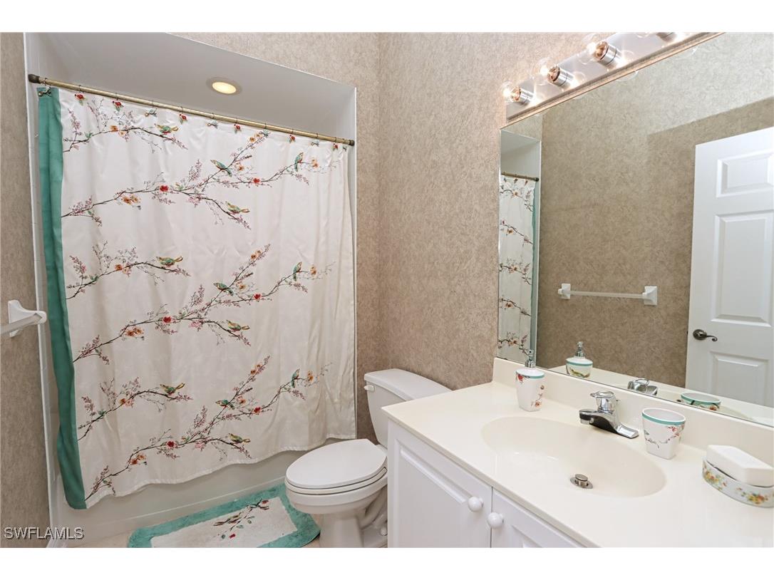 934 Egrets Run #204 Naples FL 34108 225022340 image22