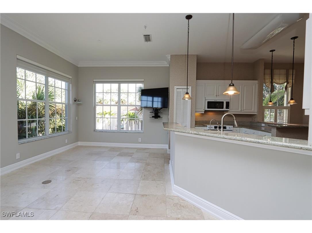 934 Egrets Run #204 Naples FL 34108 225022340 image6