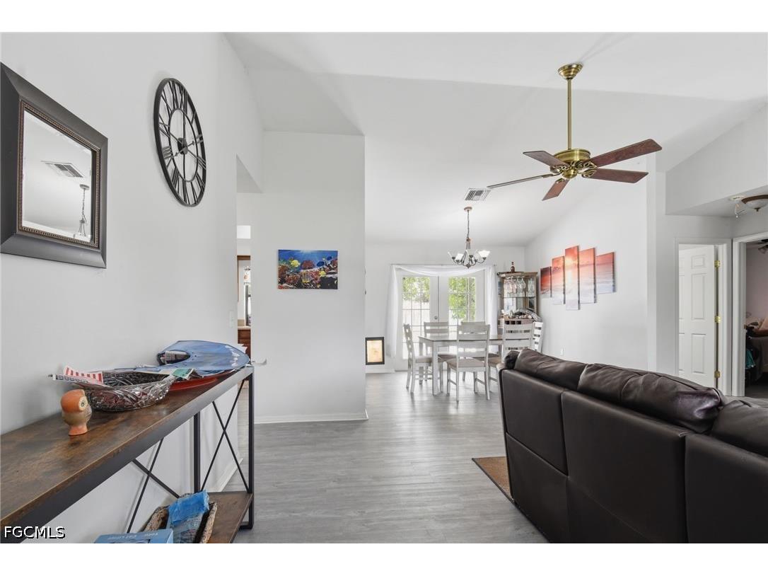 934 SE 25th Lane Cape Coral FL 33904 2026018132 image6