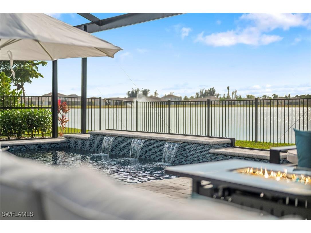 934 Stonewater Lake Terrace Cape Coral FL 33993 225002531 image1
