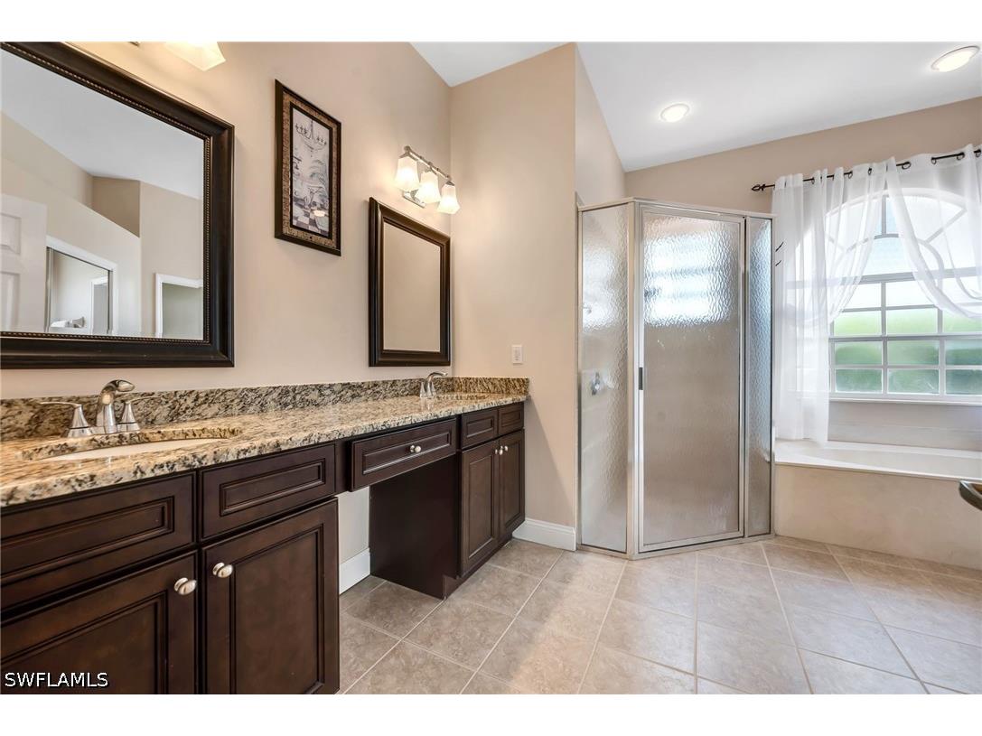 934 Tropical Bay Court Naples FL 34120 226022676 image21