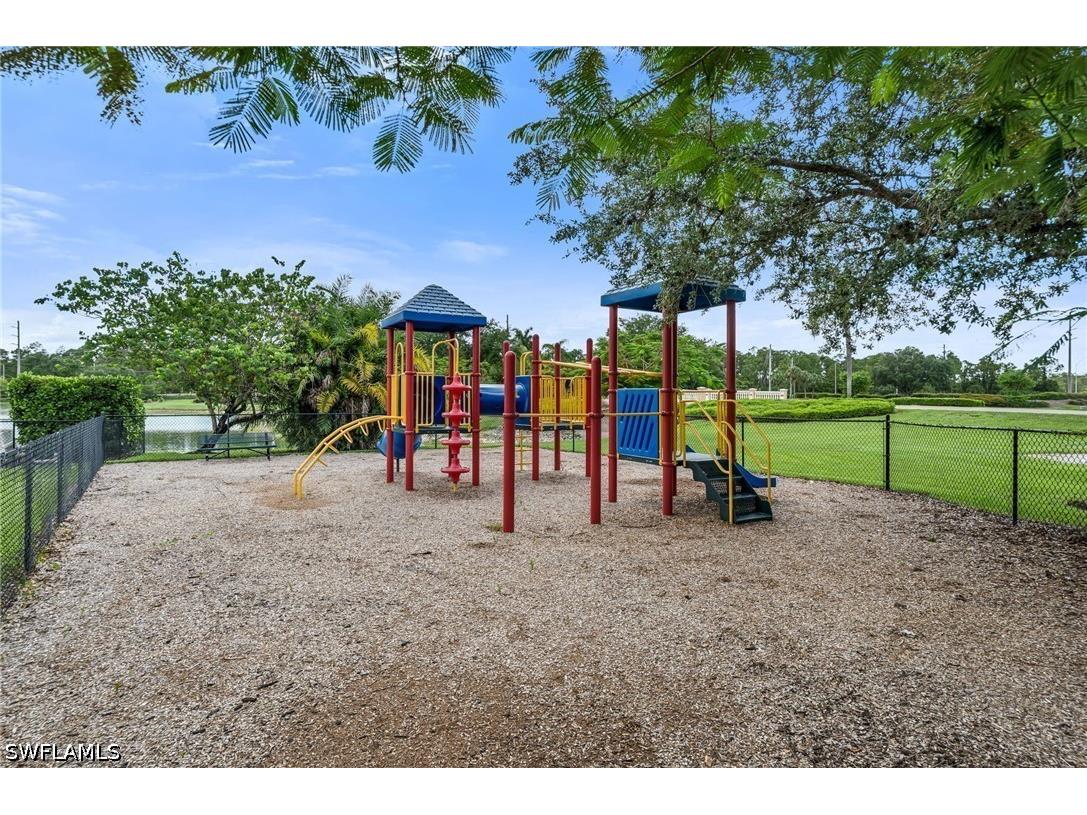 934 Tropical Bay Court Naples FL 34120 226022676 image30