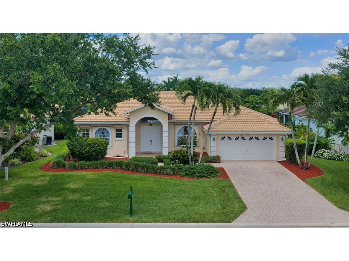 934 Tropical Bay Court Naples FL 34120 226022676 image4