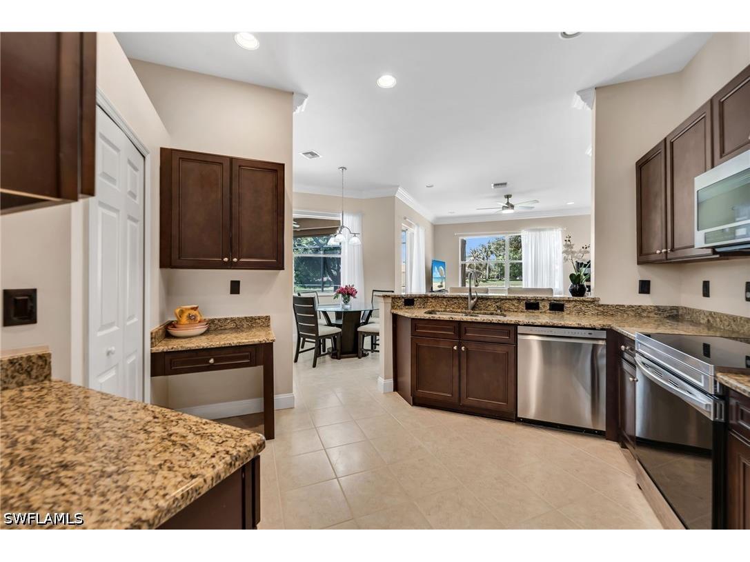 934 Tropical Bay Court Naples FL 34120 226022676 image9