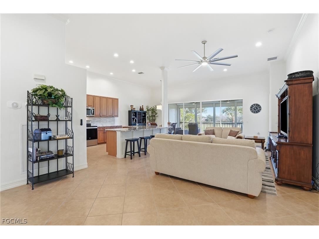 9340 Triana Terrace #4 Fort Myers FL 33912 2026008449 image4