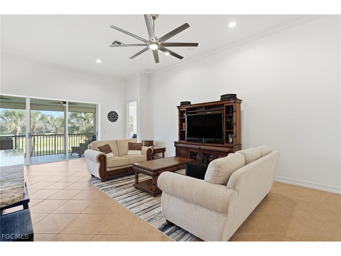 9340 Triana Terrace #4 Fort Myers FL 33912 2026008449 image6