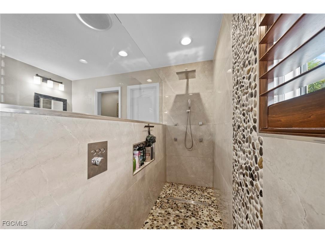 9344 Via Murano Court Fort Myers FL 33905 2026001541 image3