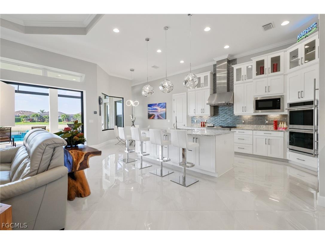 9345 Tulipano Terrace Naples FL 34119 2026006750 image10