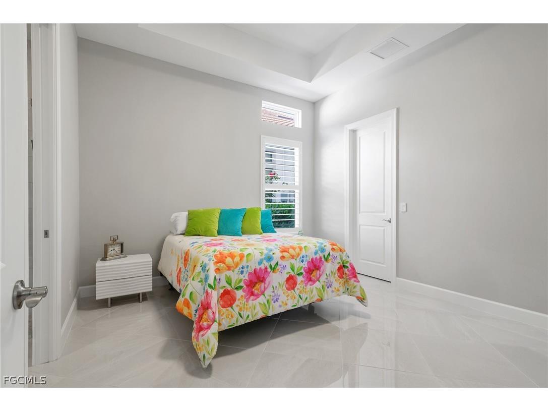 9345 Tulipano Terrace Naples FL 34119 2026006750 image21