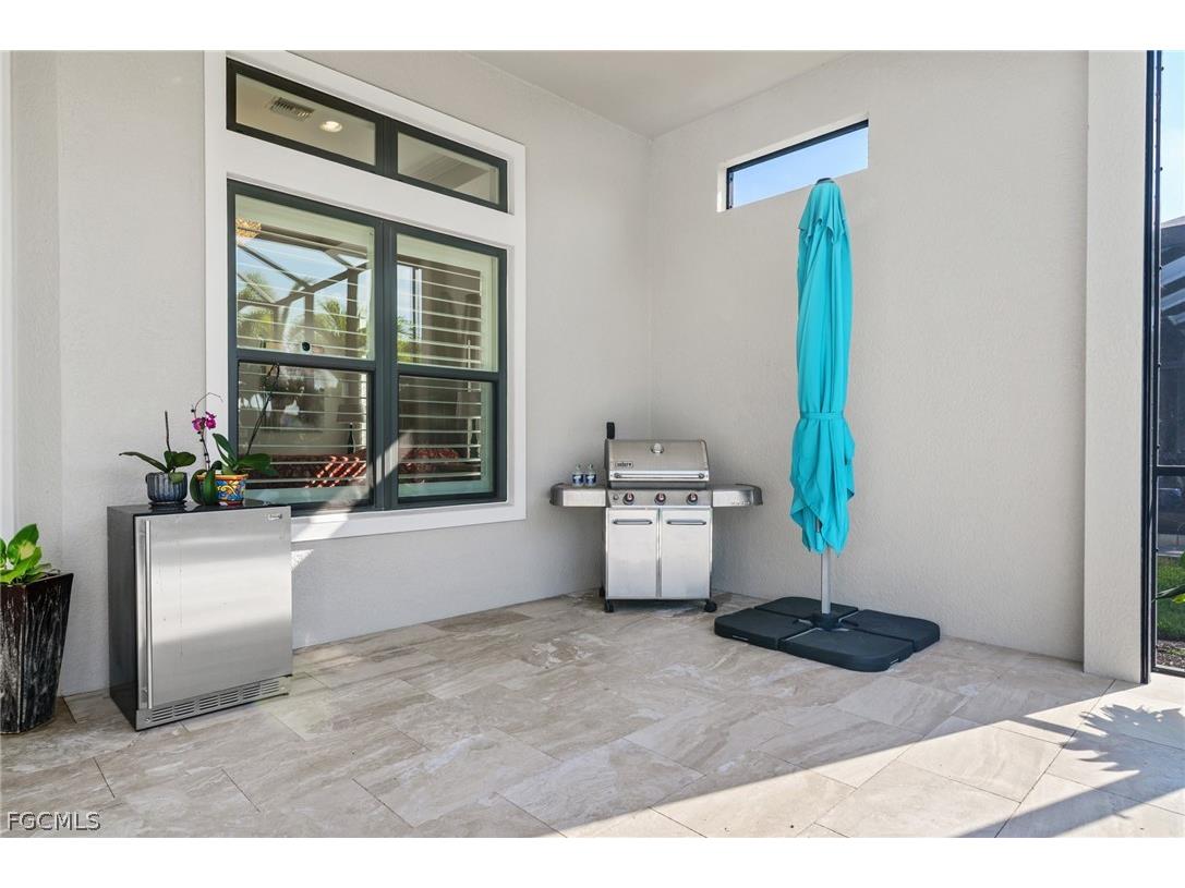 9345 Tulipano Terrace Naples FL 34119 2026006750 image41