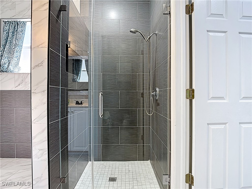 9346 Palm Island Circle North Fort Myers FL 33903 225067392 image26