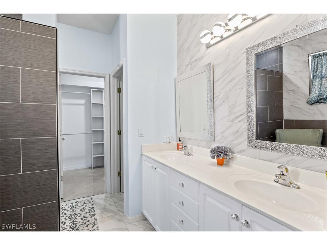 9346 Palm Island Circle North Fort Myers FL 33903 226006026 image21