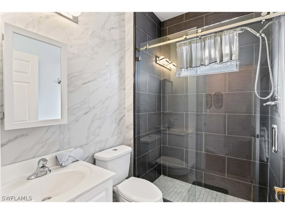 9346 Palm Island Circle North Fort Myers FL 33903 226006026 image27