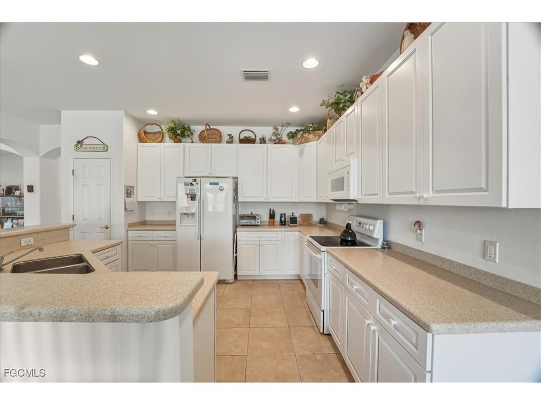 9346 Spanish Moss Way Bonita Springs FL 34135 2026001634 image38