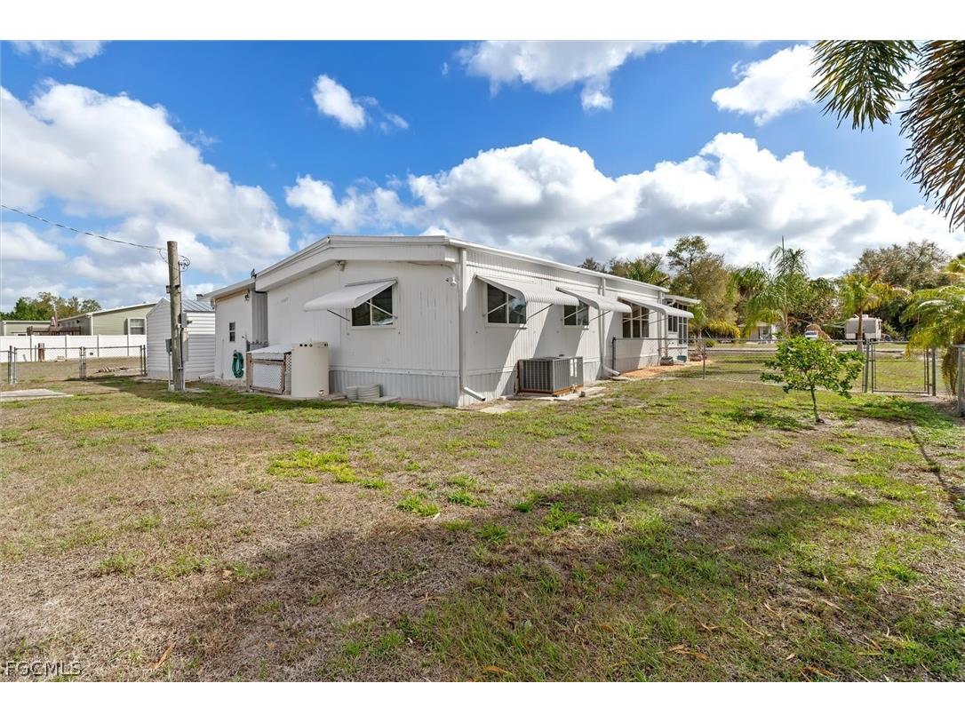9347/9355 Boots Street Punta Gorda FL 33982 2026010430 image32