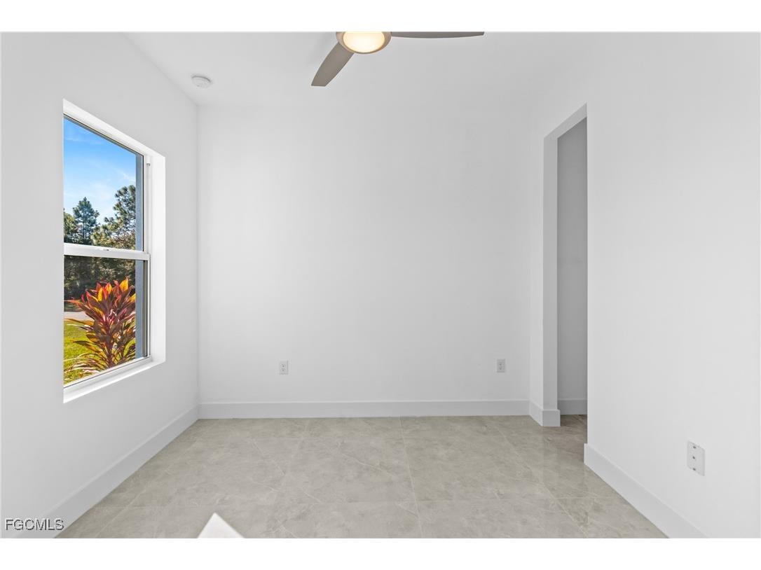 935 Elgin Street Lehigh Acres FL 33974 2025021875 image10