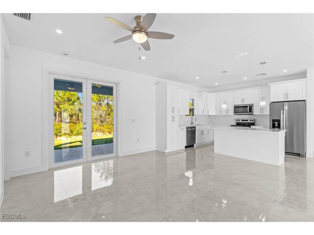 935 Elgin Street Lehigh Acres FL 33974 2025021875 image13