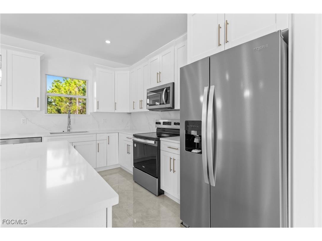 935 Elgin Street Lehigh Acres FL 33974 2025021875 image19