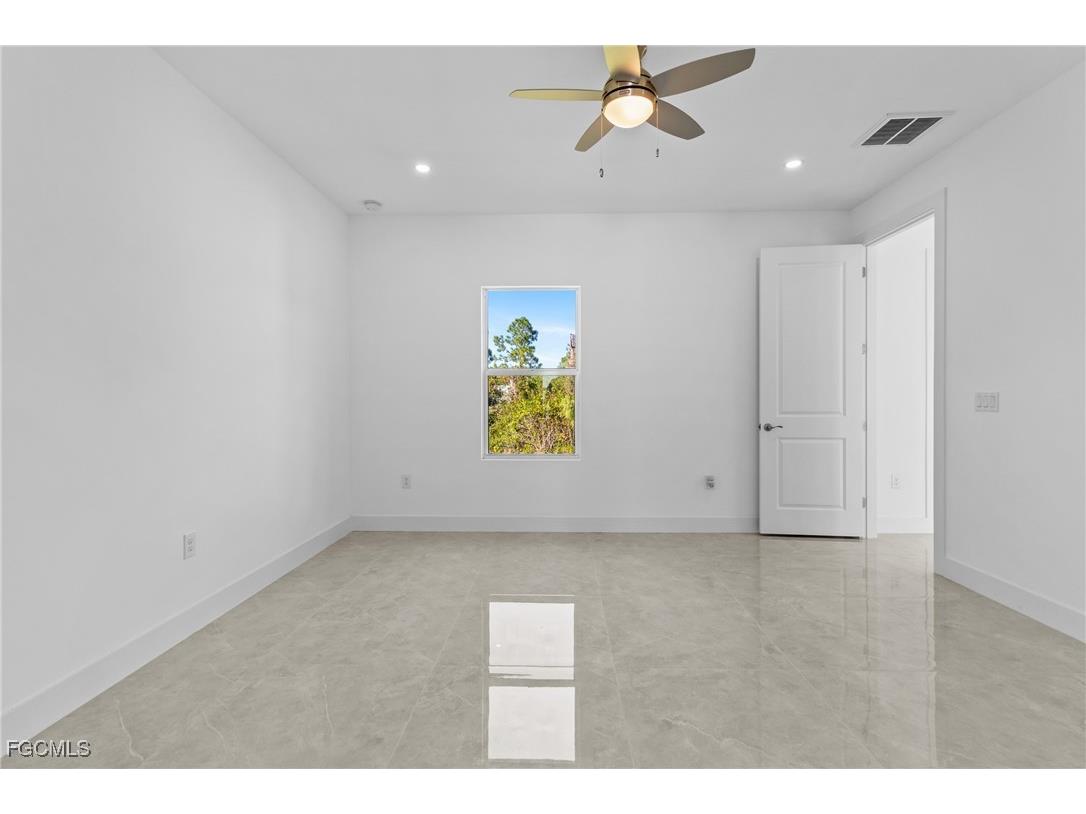 935 Elgin Street Lehigh Acres FL 33974 2025021875 image32