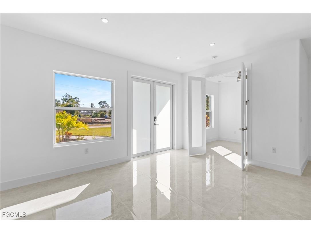 935 Elgin Street Lehigh Acres FL 33974 2025021875 image7