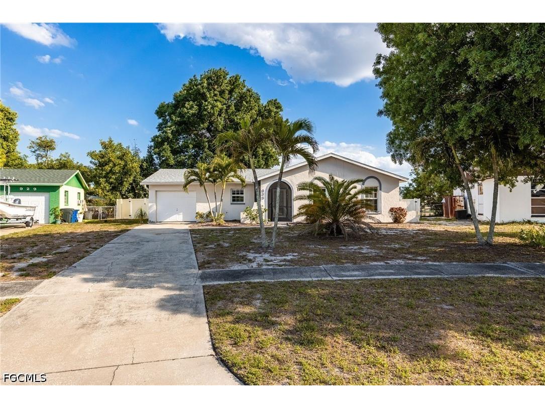 935 Hearty Street North Fort Myers FL 33903 2026019163 image1