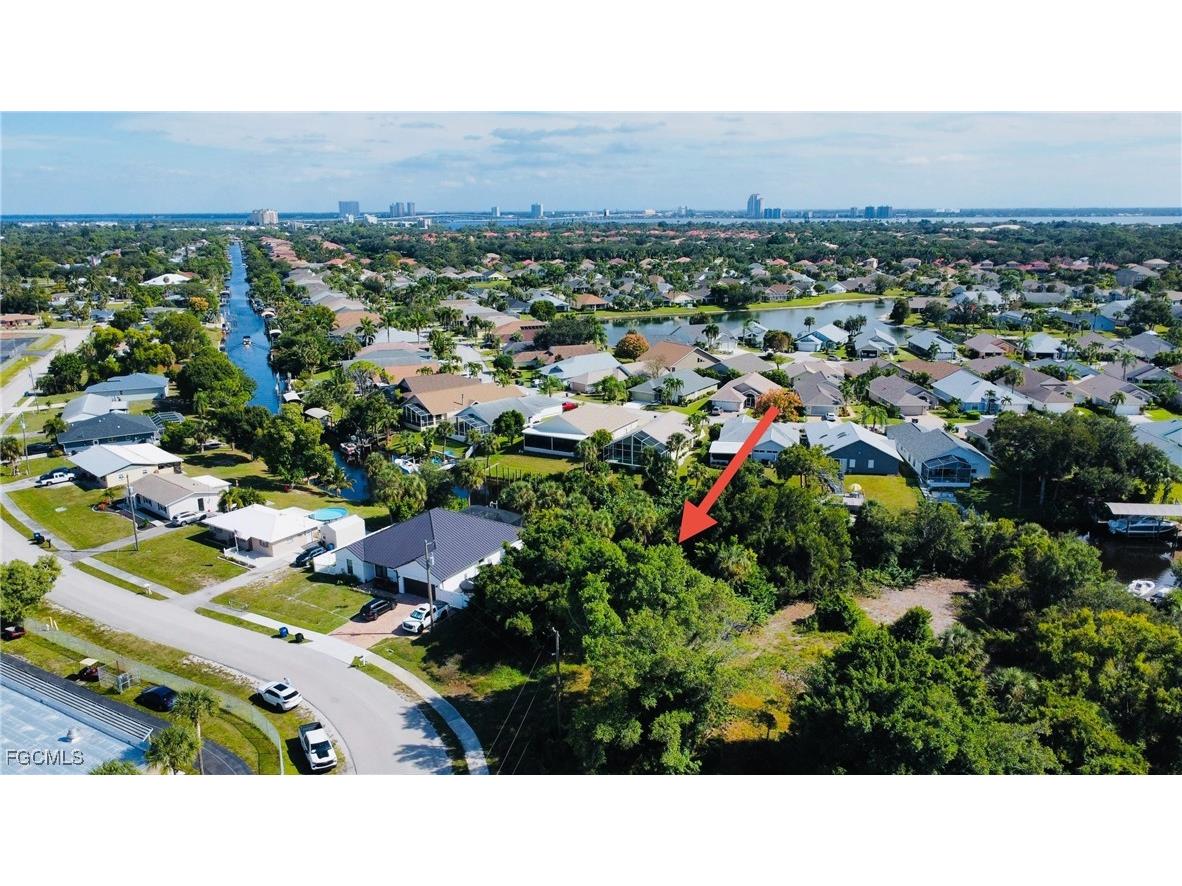935 Iris Drive North Fort Myers FL 33903 2025019266 image4